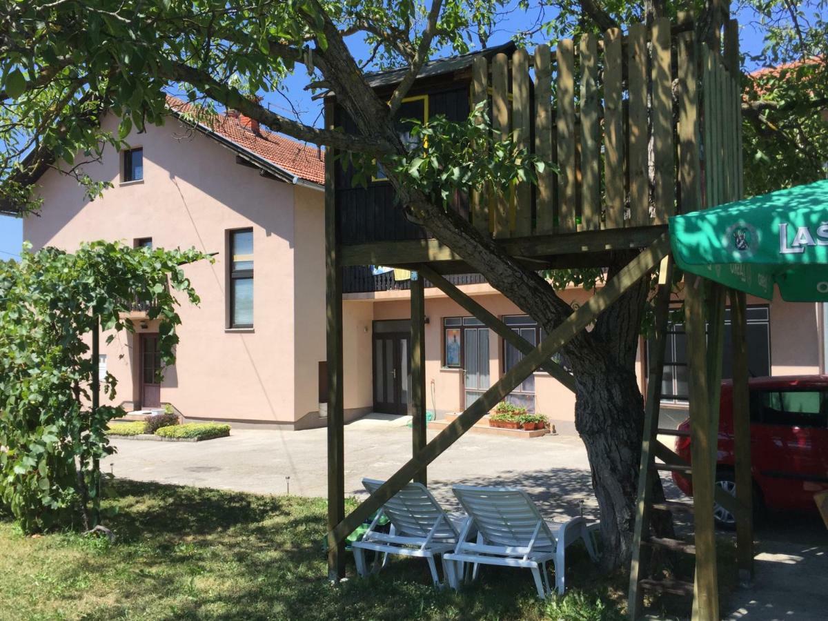 Apartment 카를로바츠 외부 사진
